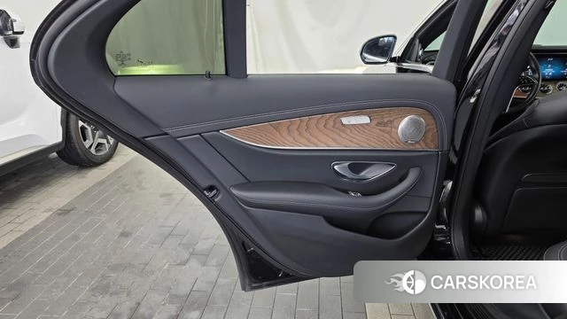 Mercedes-Benz E-Class W213 id 4603767 из Кореи 17
