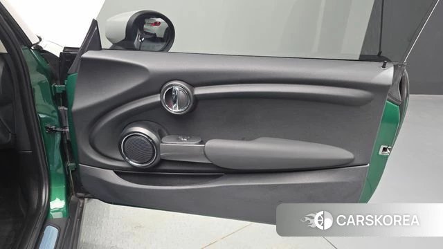 Mini Cooper id 4309770 из Кореи 17