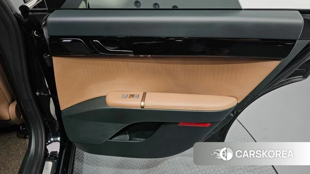Hyundai Grandeur Hybrid (GN7) id 4650063 из Кореи 17