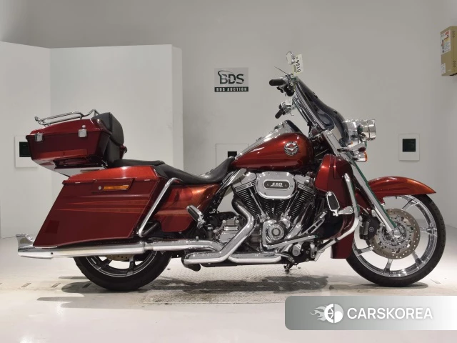 Проданный Harley-Davidson Road King Custom FLHRSE1800CVO 2013 из Японии, фото 2