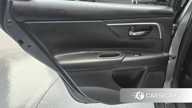 Nissan Altima id 4742220 из Кореи 17