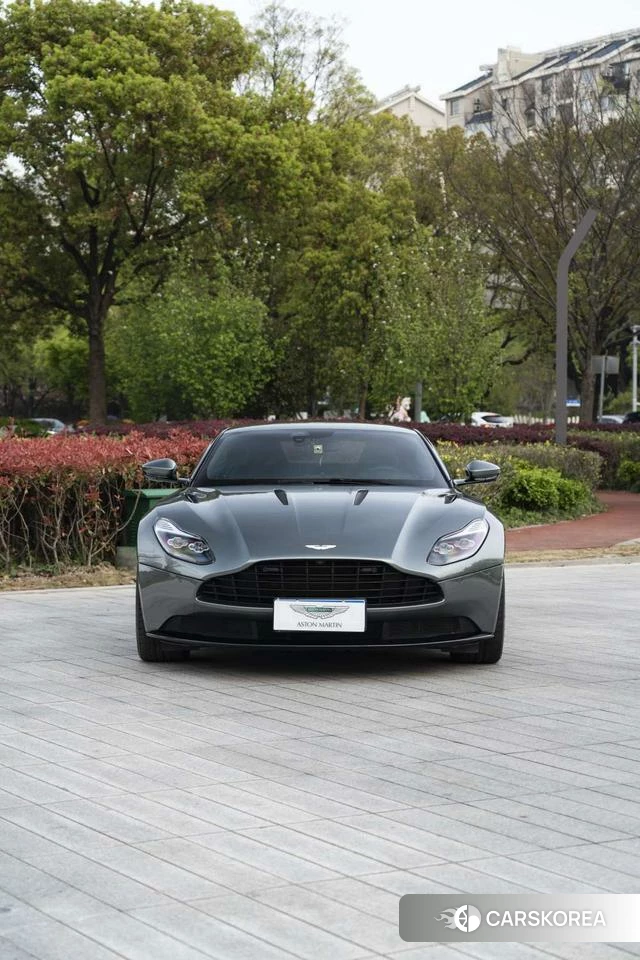 Aston Martin DB11 id 4238952 из Китая 17