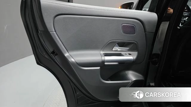 Mercedes-Benz EQA H243 id 4863340 из Кореи 17