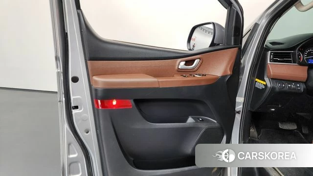 Hyundai The New Grand Starex id 4318146 из Кореи 17