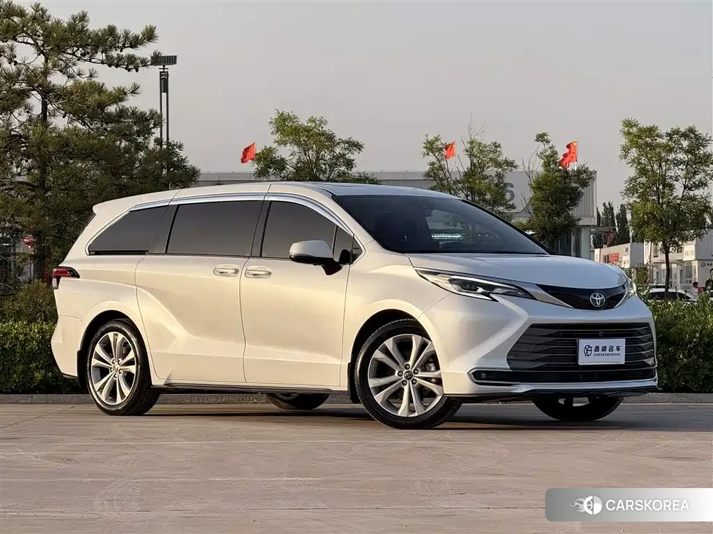 Toyota Sienna id 4653924 из Китая 17
