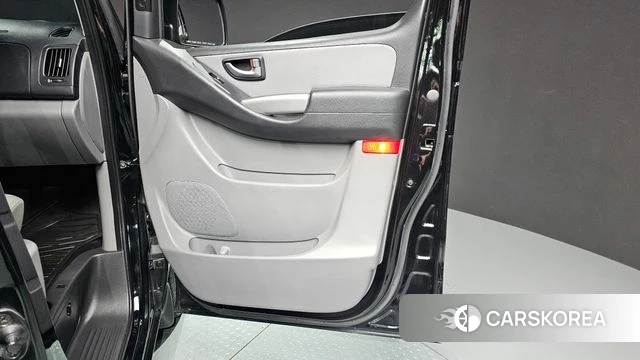 Hyundai The New Grand Starex id 4397750 из Кореи 17