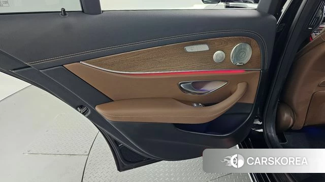 Mercedes-Benz E-Class W213 id 4402306 из Кореи 17