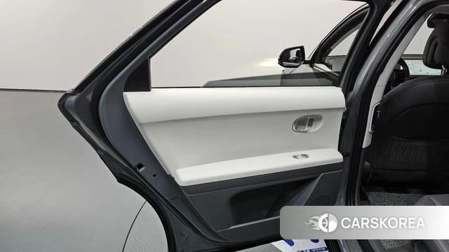 Hyundai Ionic 5 id 4408952 из Кореи 17