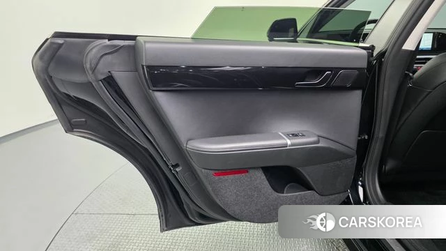 Hyundai Grandeur (GN7) id 4854504 из Кореи 17