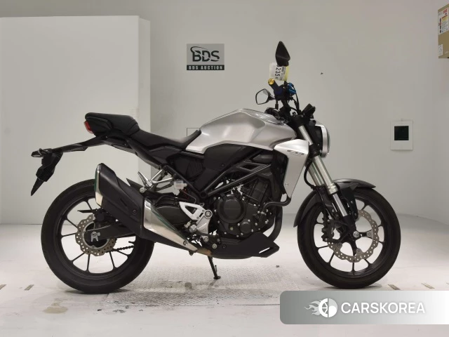 Проданный Honda CB250R 2018 из Японии