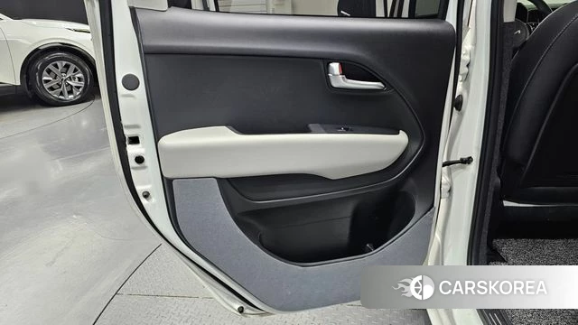 Kia The New Kia Ray EV id 4834658 из Кореи 17