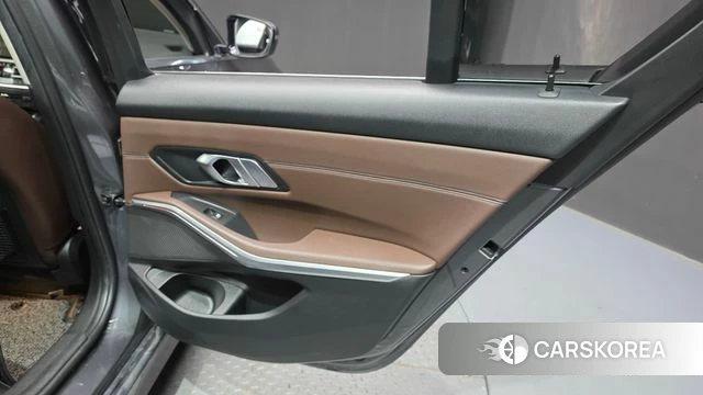 BMW 3 Series (G20) id 4363027 из Кореи 17