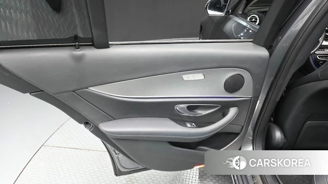 Mercedes-Benz E-Class W213 id 4304636 из Кореи 17