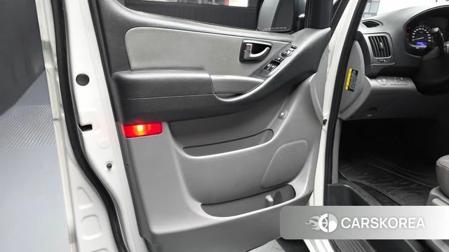 Hyundai The New Grand Starex id 4435629 из Кореи 17