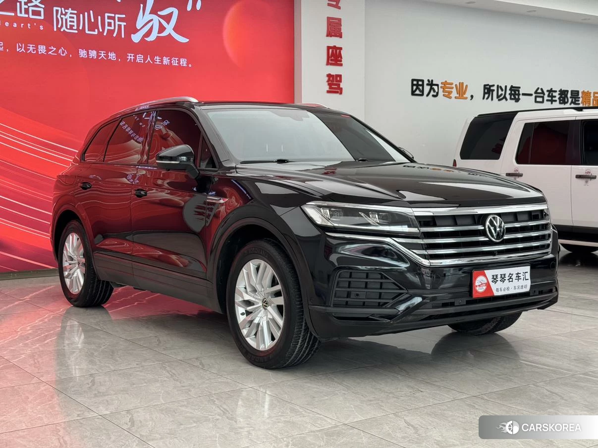 Volkswagen Touareg id 4421044 из Китая 17