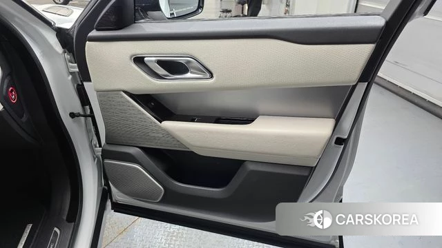 Land Rover Range Rover Velar id 4637740 из Кореи 17