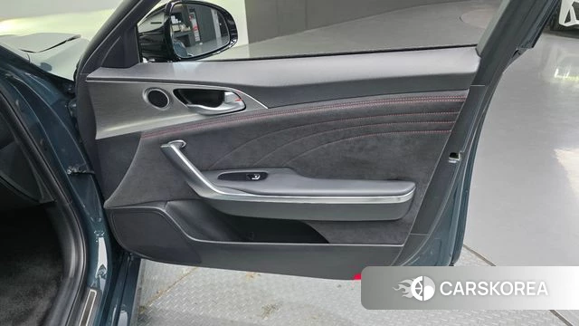 Kia Stinger Meister id 4401806 из Кореи 17
