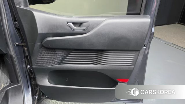 Hyundai Staria id 4354813 из Кореи 17