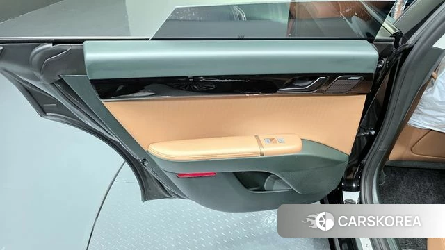 Hyundai Grandeur Hybrid (GN7) id 4243260 из Кореи 17