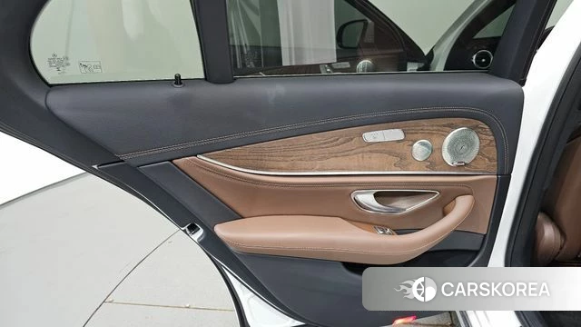 Mercedes-Benz E-Class W213 id 4602832 из Кореи 17