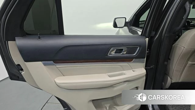 Ford Explorer id 4203813 из Кореи 17