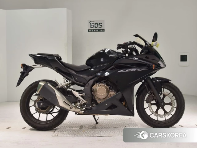 Проданный Honda CBR400R 2017 из Японии
