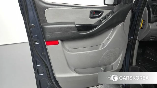 Hyundai The New Grand Starex id 4430426 из Кореи 17