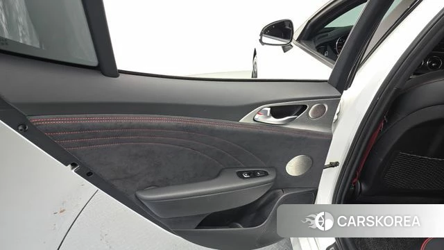 Kia Stinger Meister id 4495988 из Кореи 17