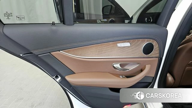 Mercedes-Benz E-Class W213 id 4202226 из Кореи 17