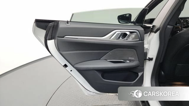 BMW i4 id 4201905 из Кореи 17