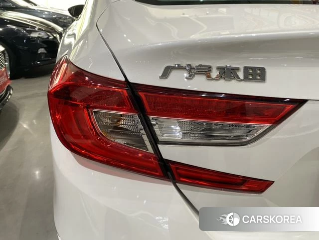 Honda Accord id 4299858 из Китая 17