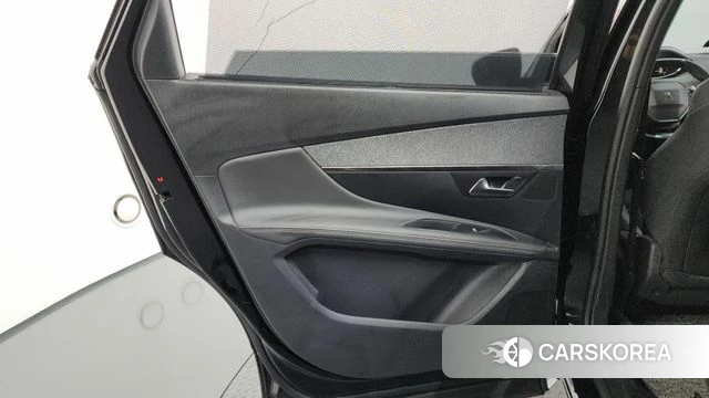Peugeot 5008 second generation id 4396838 из Кореи 17