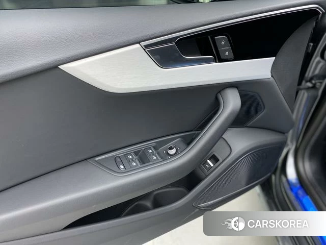 Audi A5 id 3810634 из Китая 17