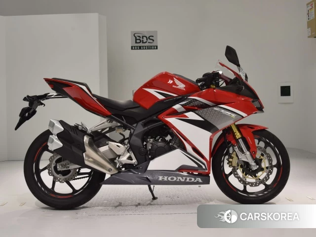 Проданный Honda CBR250RR ABS 2017 из Японии