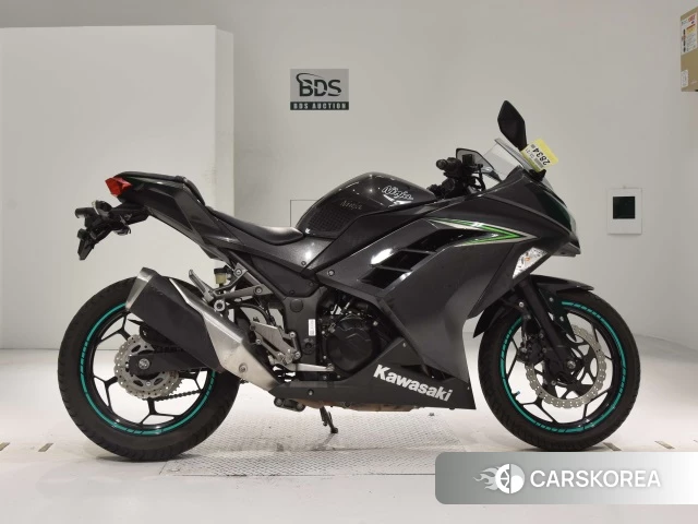 Проданный Kawasaki NINJA 250 2016 из Японии