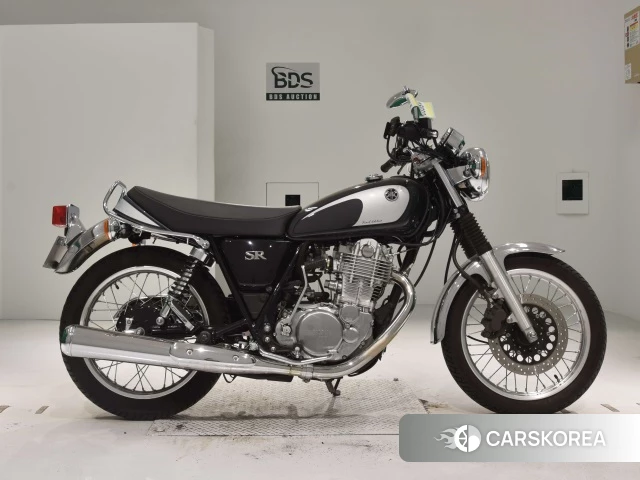 Проданный Yamaha SR400 2021 из Японии