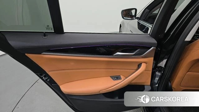 BMW 5 Series (G30) id 4203523 из Кореи 17