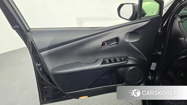 Toyota Prius 4th Generation id 4568237 из Кореи 17