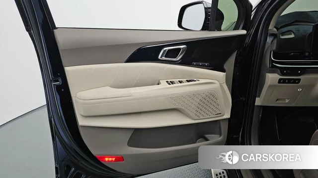 Kia The New Carnival 4th Generation id 4321910 из Кореи 17