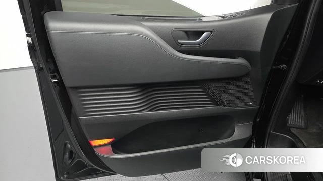 Hyundai Staria id 4697684 из Кореи 17
