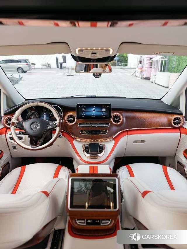 Mercedes-Benz V-class id 4348930 из Китая 17