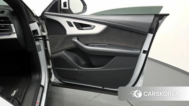 Audi Q8 (4M) id 4410019 из Кореи 17