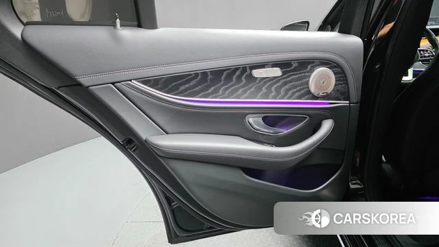 Mercedes-Benz E-Class W213 id 4759533 из Кореи 17