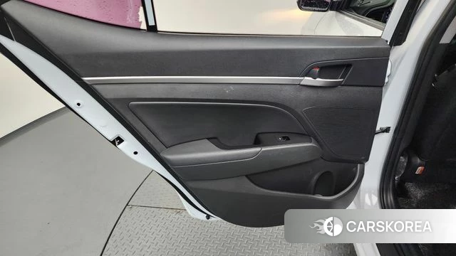 Hyundai The New Avante AD id 4754938 из Кореи 17
