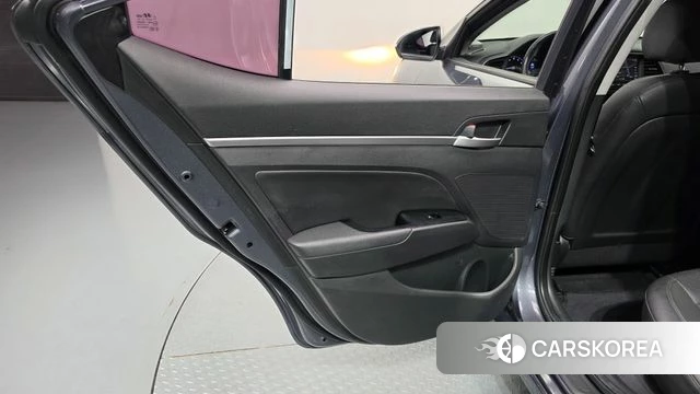 Hyundai The New Avante AD id 4900666 из Кореи 17