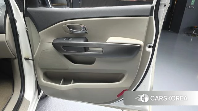 Kia The New Carnival id 4384644 из Кореи 17