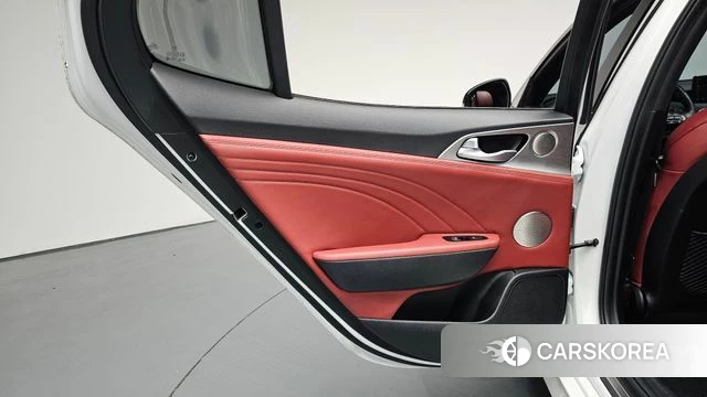 Kia Stinger Meister id 4712518 из Кореи 17