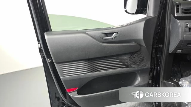 Hyundai Staria id 4480278 из Кореи 17