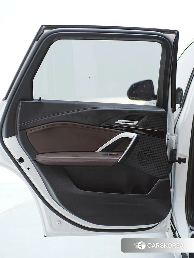 BMW X1 id 4276716 из Китая 17