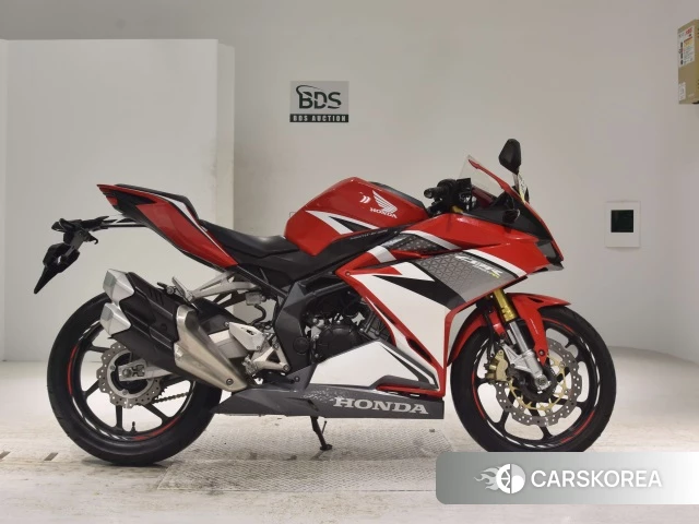 Проданный Honda CBR250RR ABS 2017 из Японии